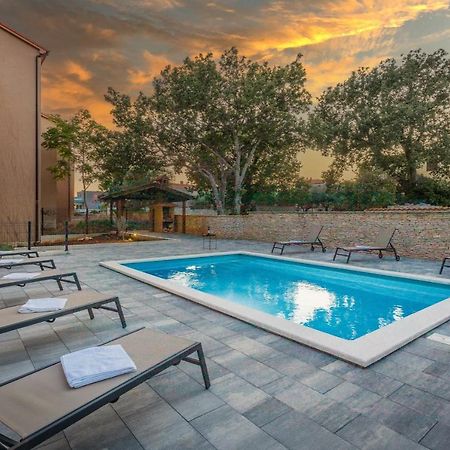 Apartments Cesare With Shared Pool ลิทซ์ยัน ภายนอก รูปภาพ