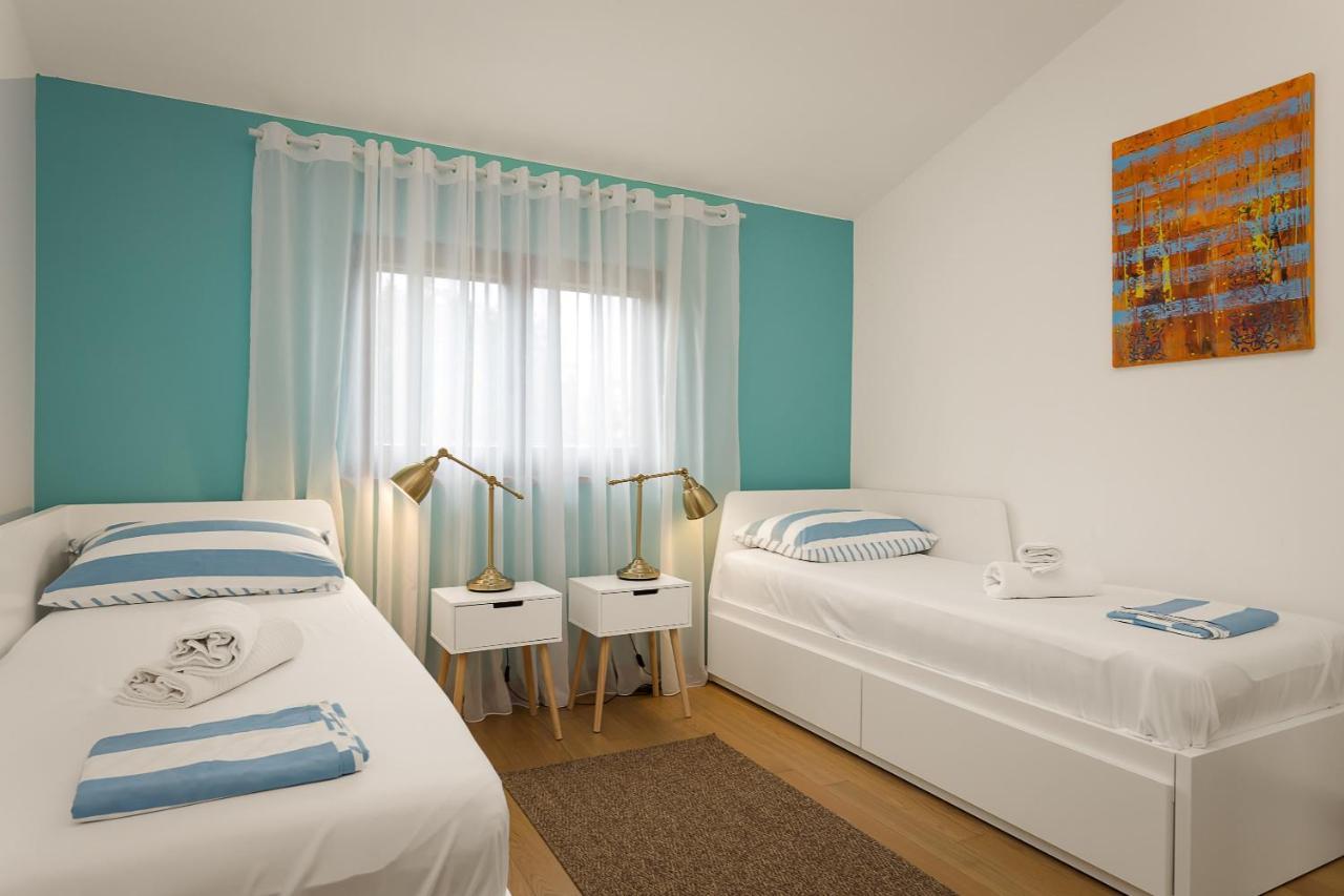Apartments Cesare With Shared Pool ลิทซ์ยัน ภายนอก รูปภาพ