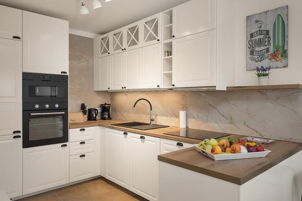 Apartments Cesare With Shared Pool ลิทซ์ยัน ภายนอก รูปภาพ