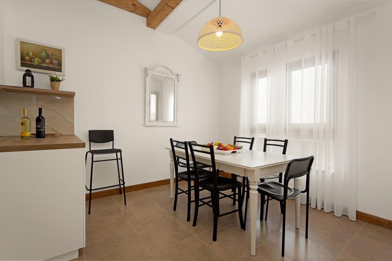 Apartments Cesare With Shared Pool ลิทซ์ยัน ภายนอก รูปภาพ